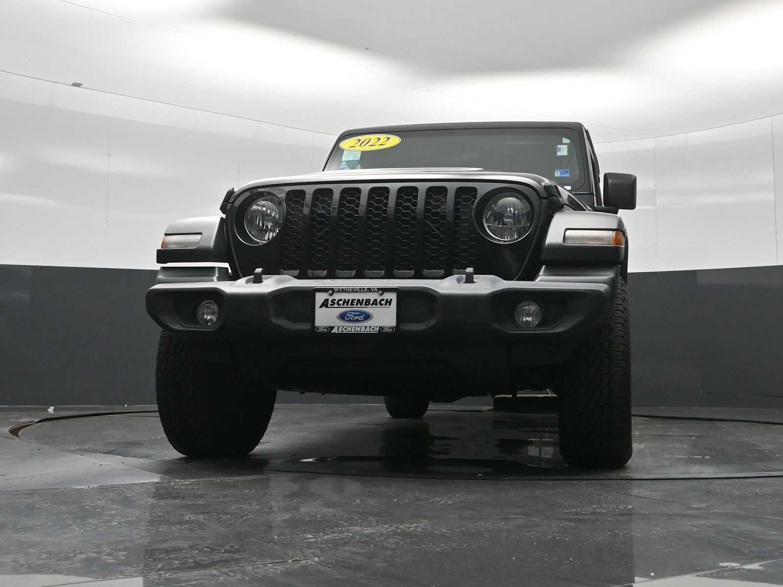 2022 Jeep Gladiator Sport