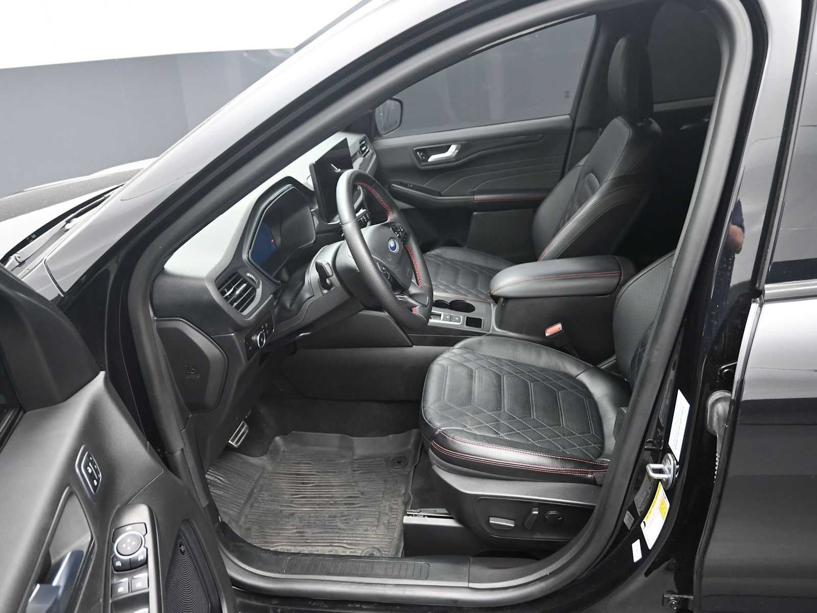 2023 Ford Escape ST-Line Elite