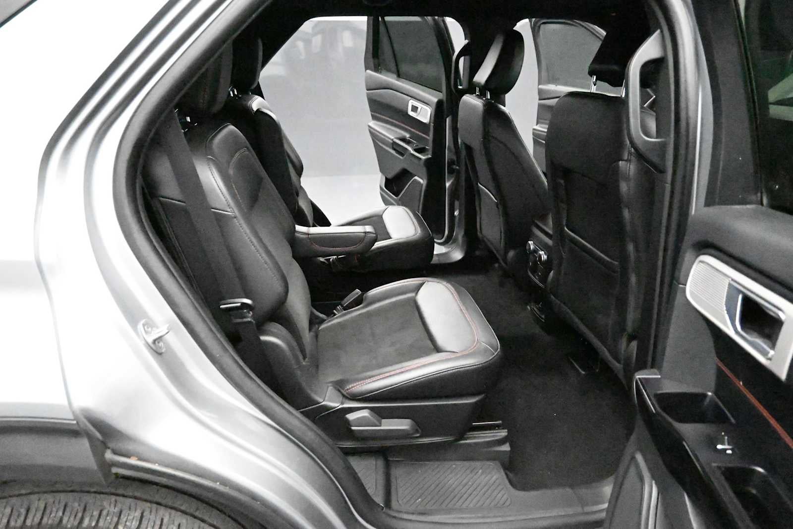 2024 Ford Explorer ST-Line
