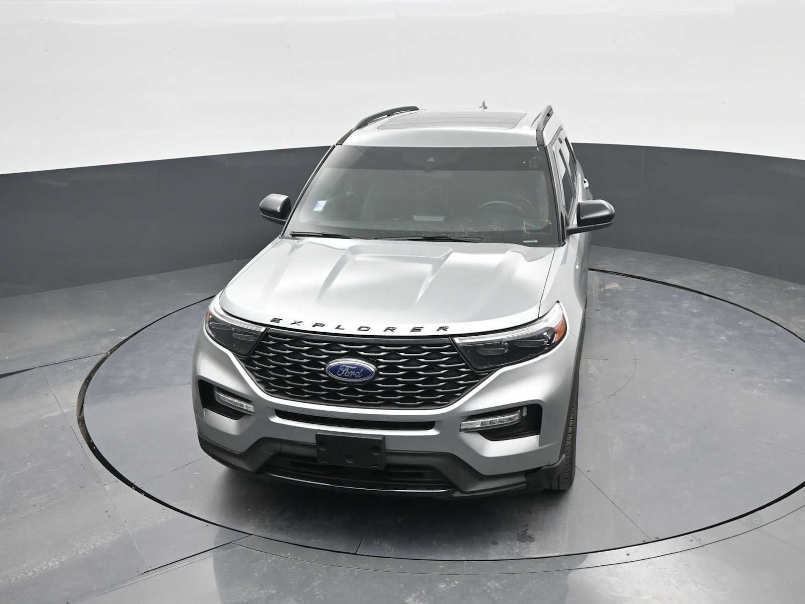 2024 Ford Explorer ST-Line
