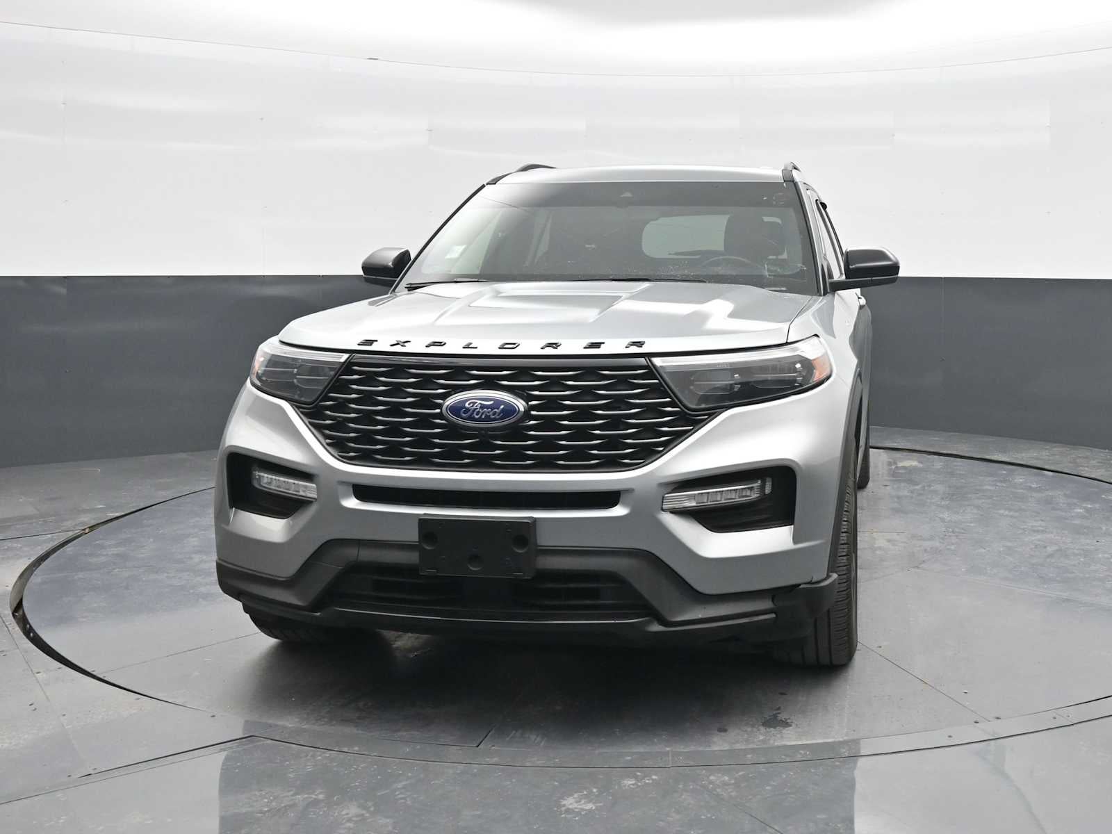 2024 Ford Explorer ST-Line