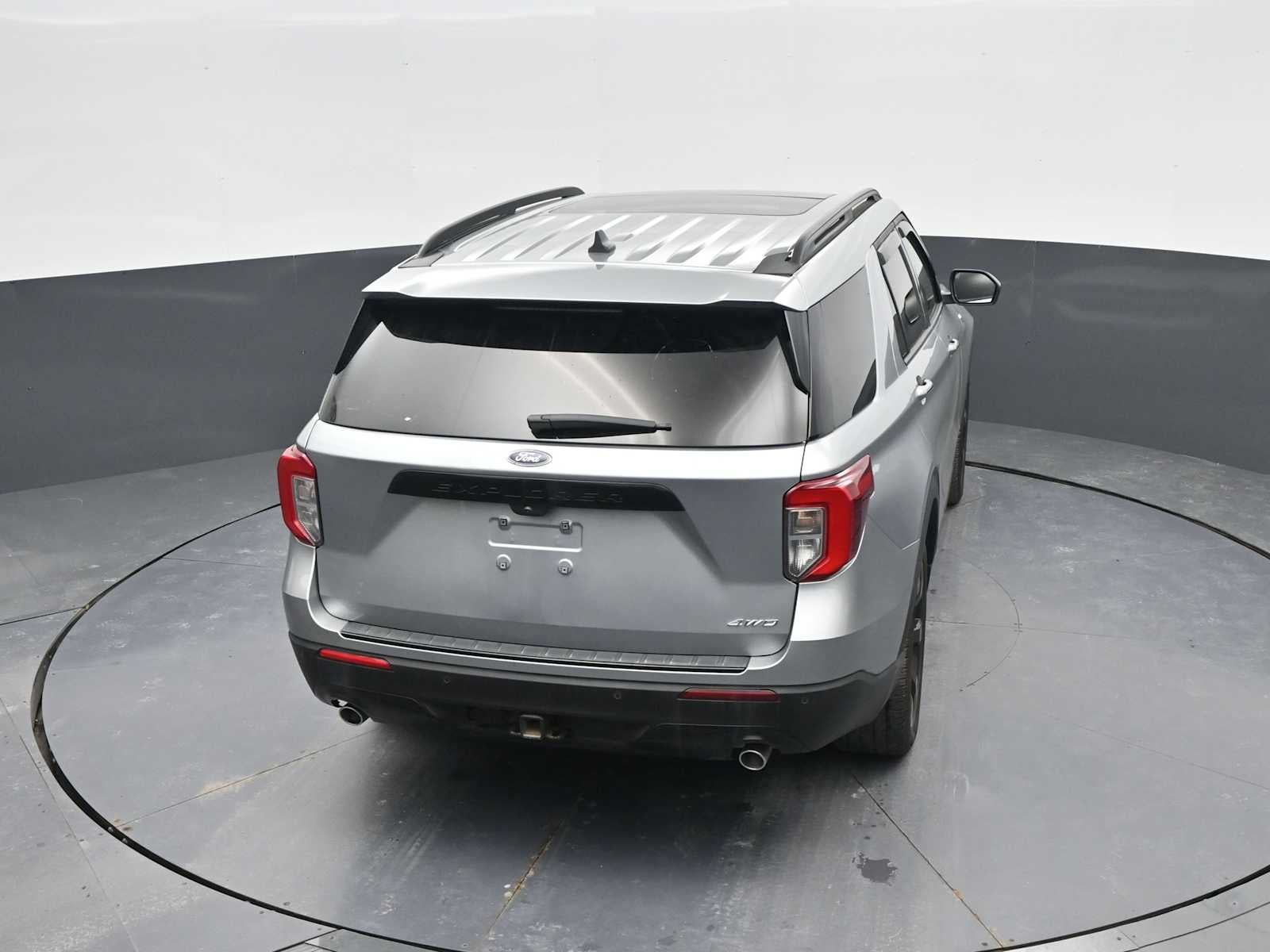 2024 Ford Explorer ST-Line