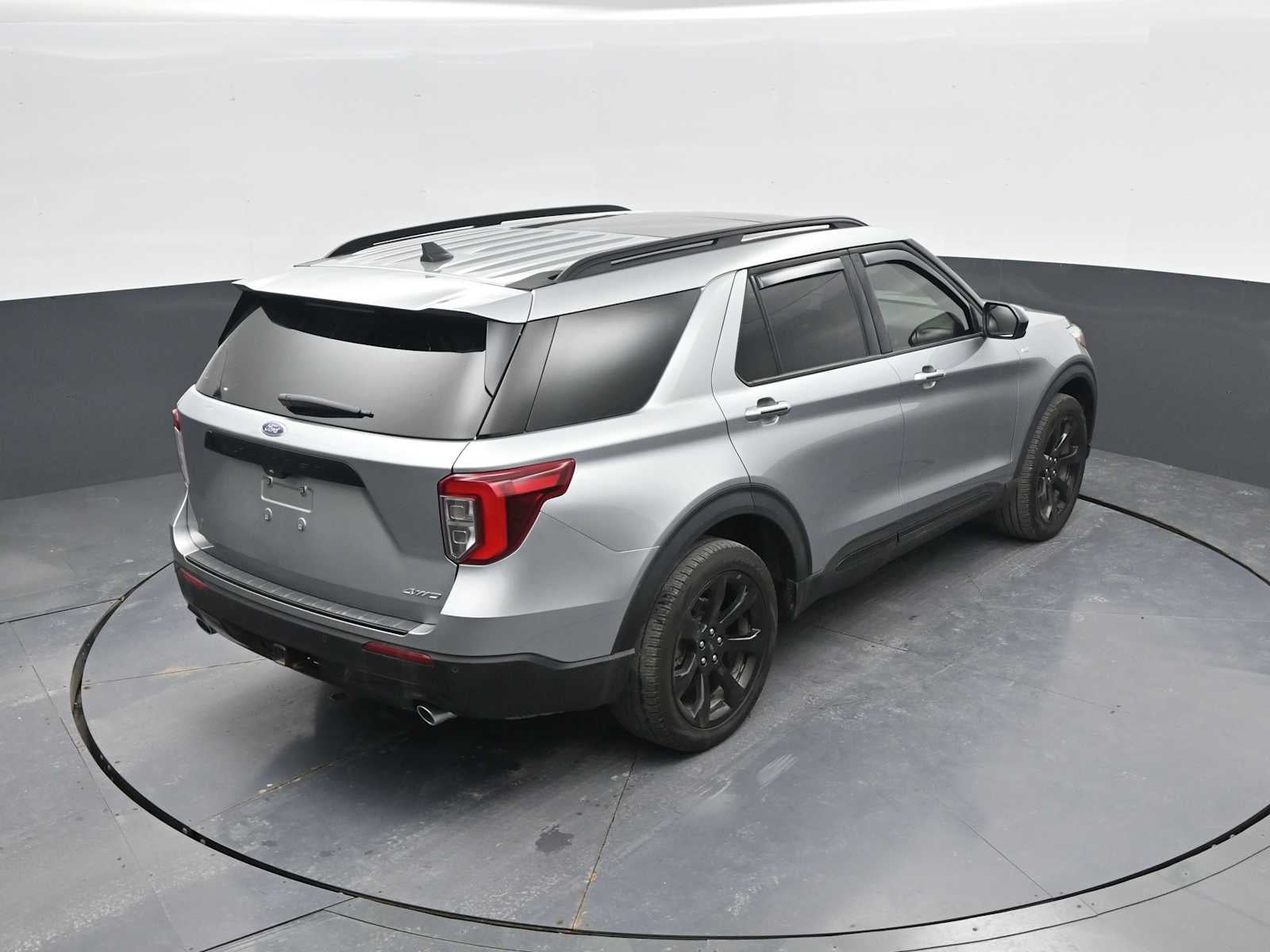 2024 Ford Explorer ST-Line