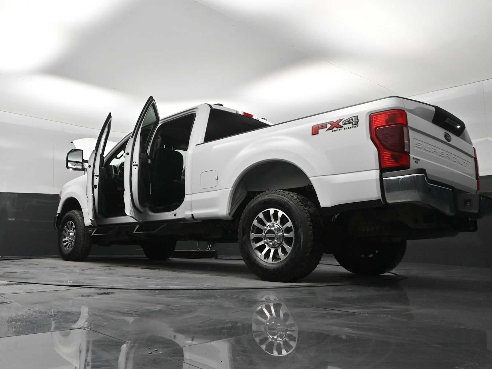 2021 Ford Super Duty F-250 SRW LARIAT