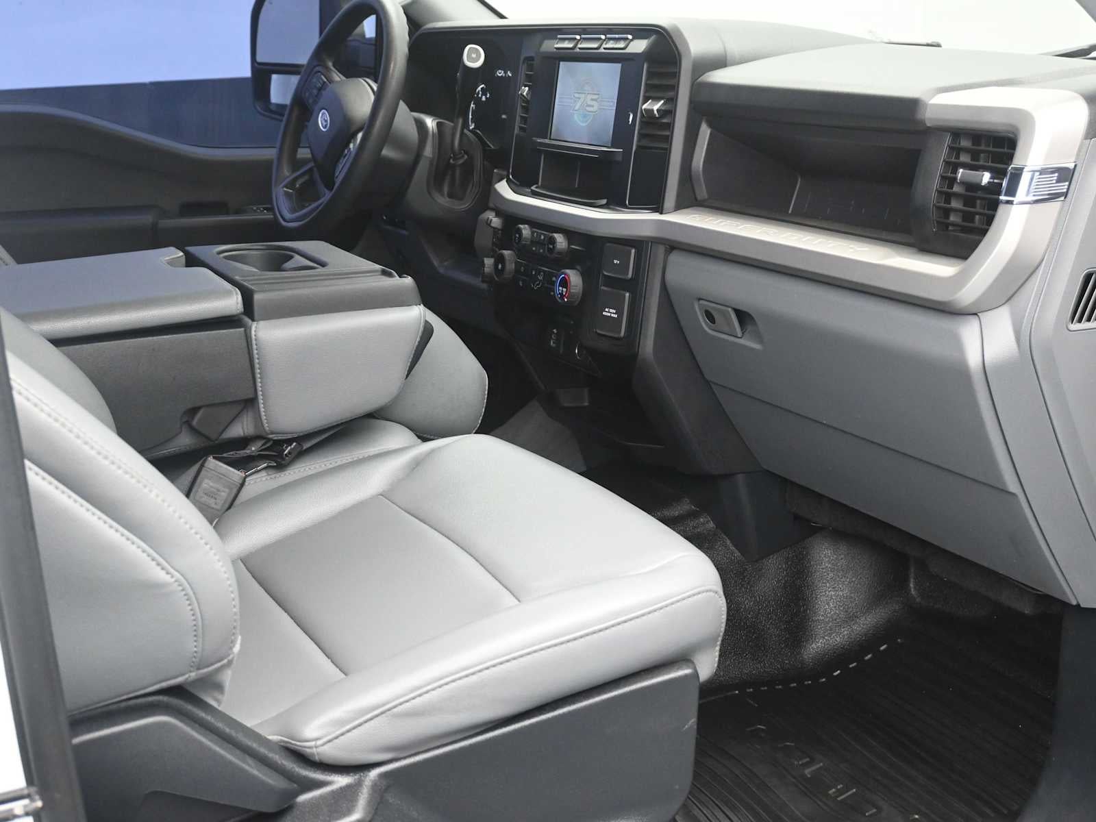 2023 Ford Super Duty F-250 Pickup XL