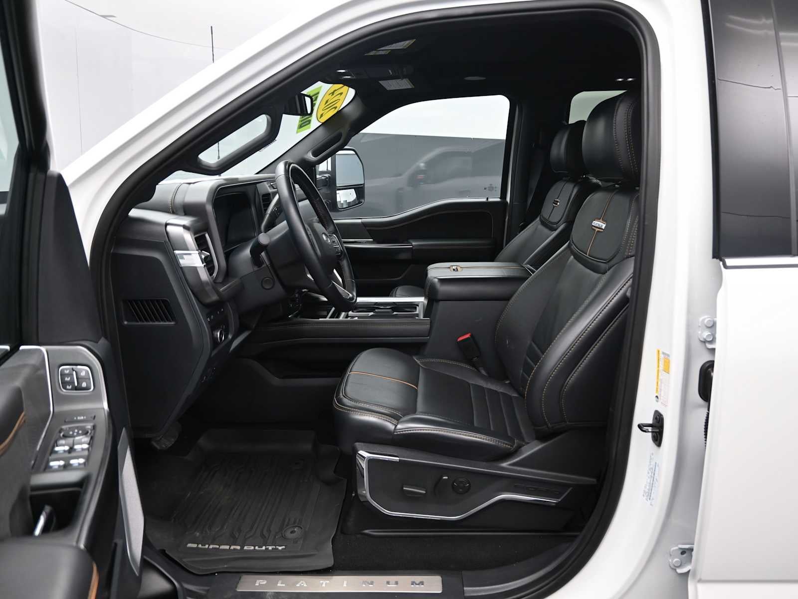 2024 Ford Super Duty F-250 Pickup Platinum