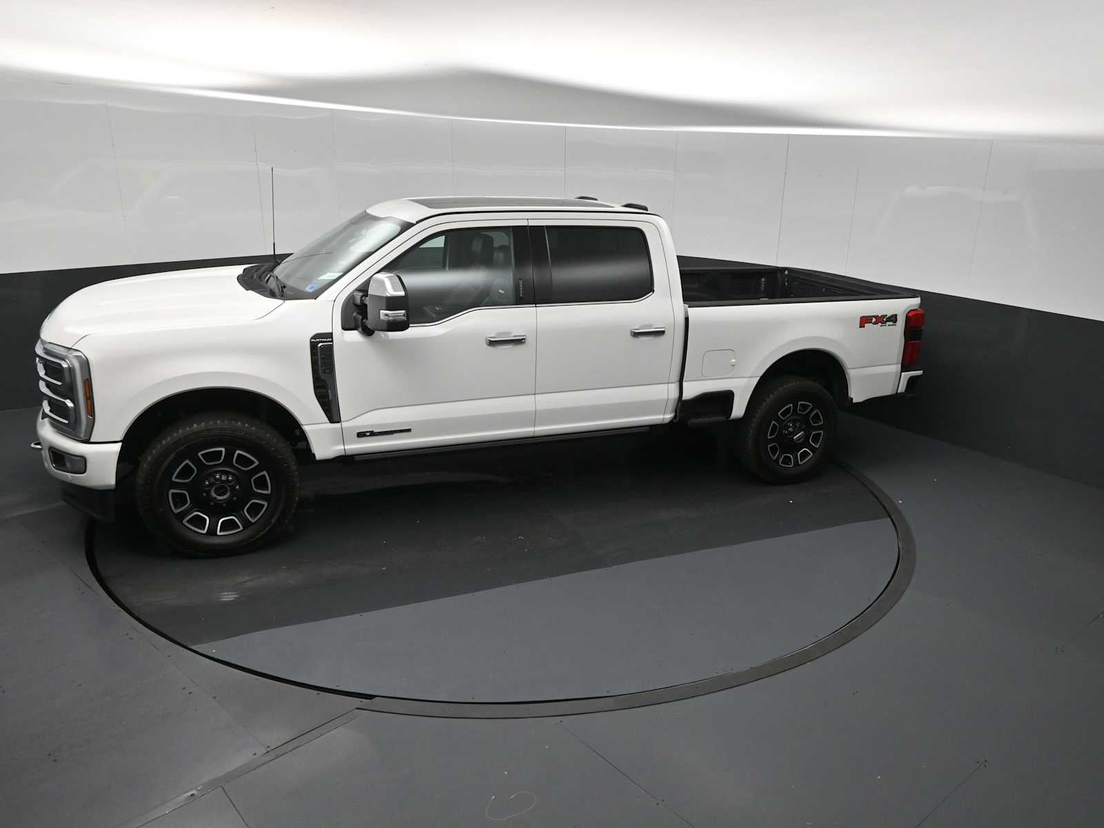 2024 Ford Super Duty F-250 Pickup Platinum