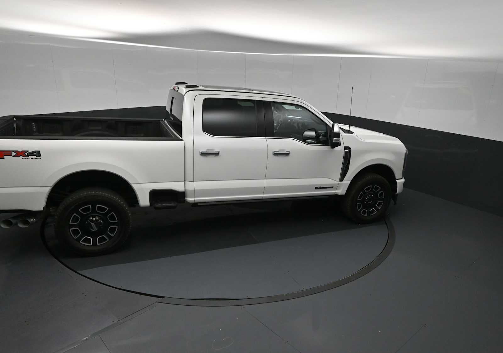 2024 Ford Super Duty F-250 Pickup Platinum