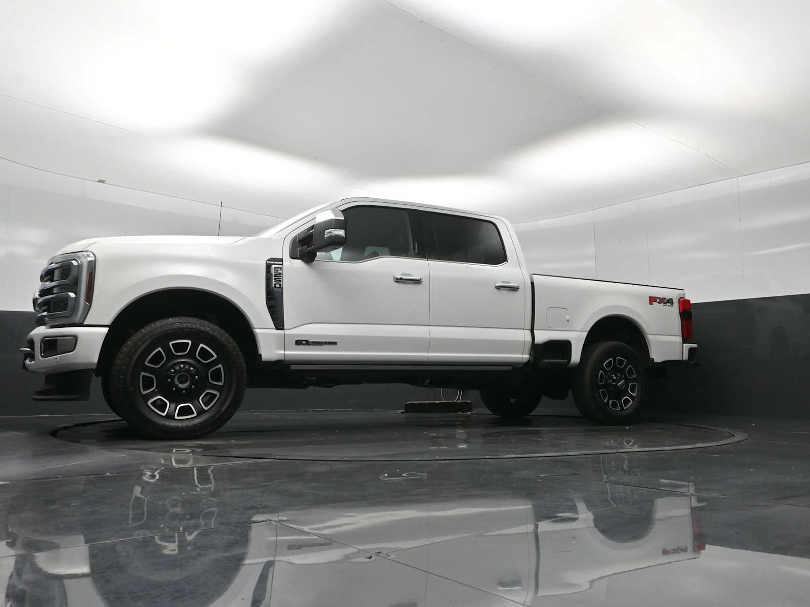 2024 Ford Super Duty F-250 Pickup Platinum