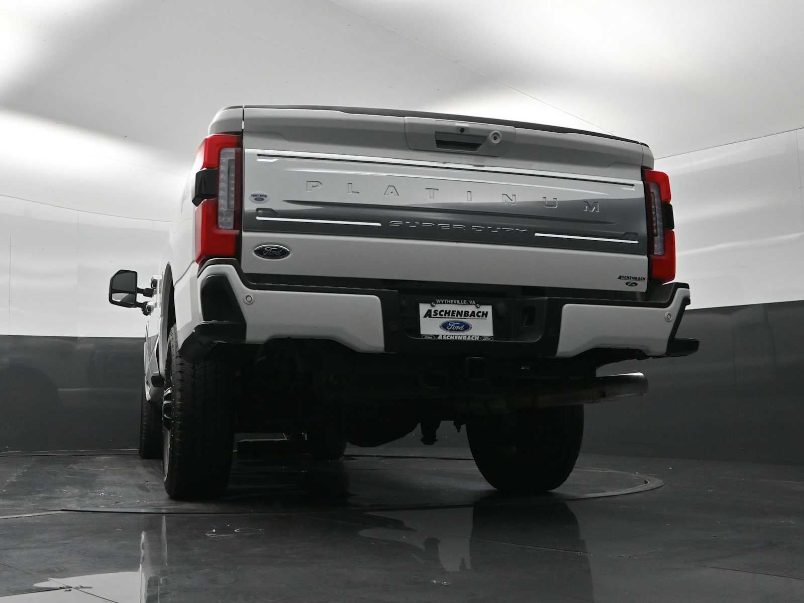 2024 Ford Super Duty F-250 Pickup Platinum