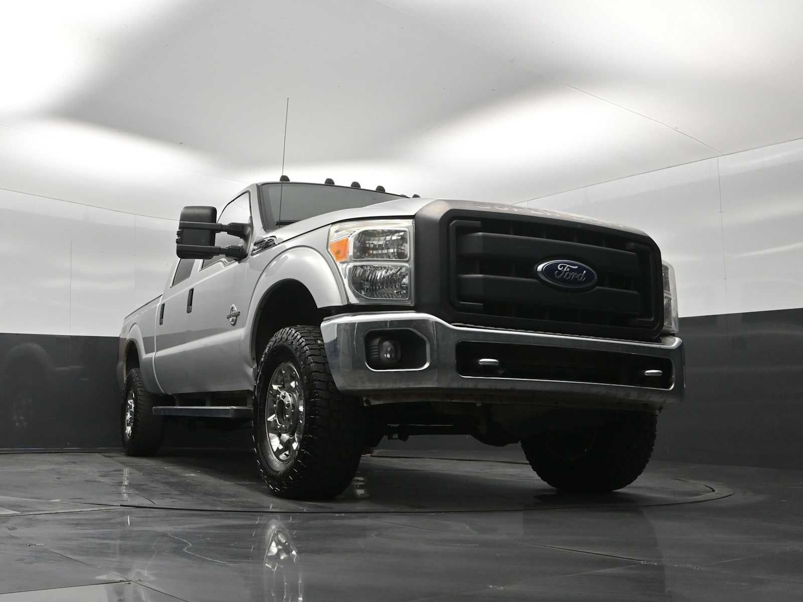 2015 Ford Super Duty F-350 SRW Pickup XLT
