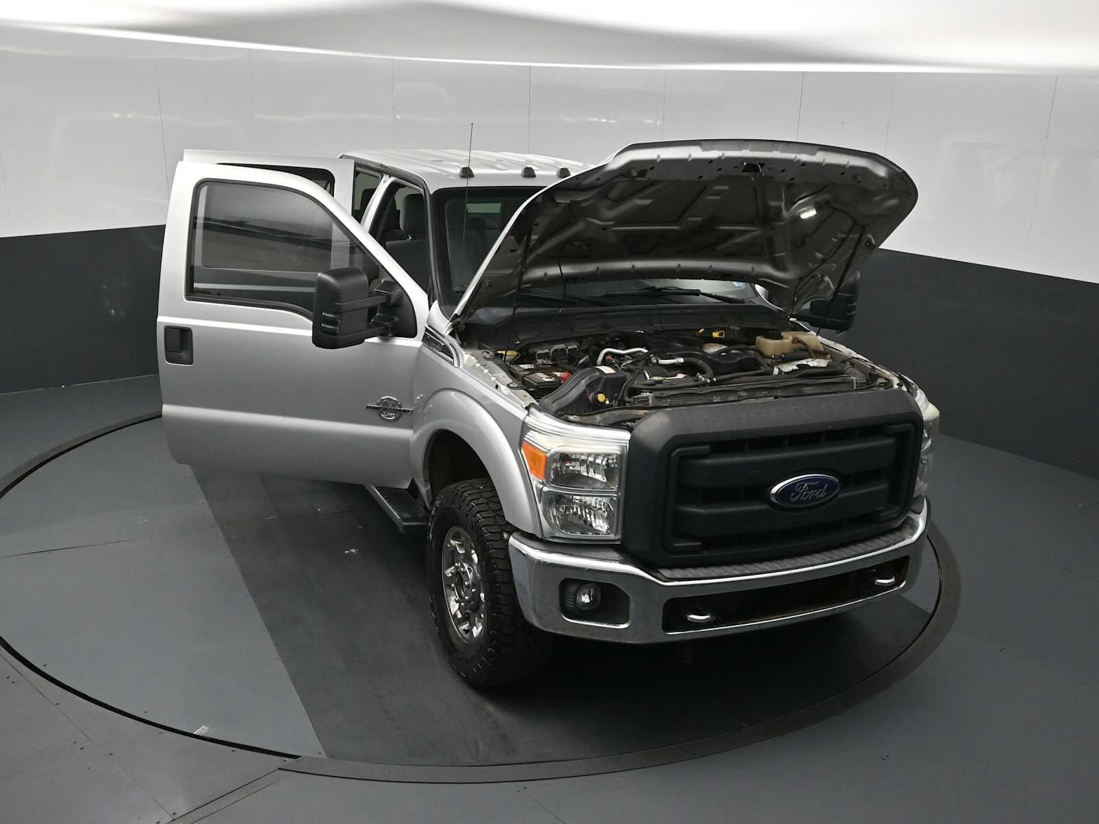 2015 Ford Super Duty F-350 SRW Pickup XLT