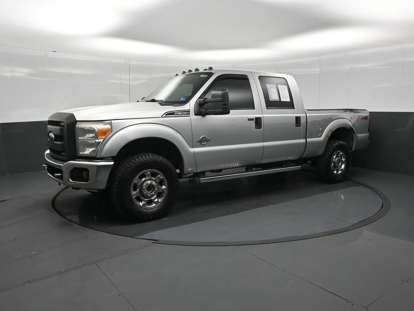 2015 Ford Super Duty F-350 SRW Pickup XLT