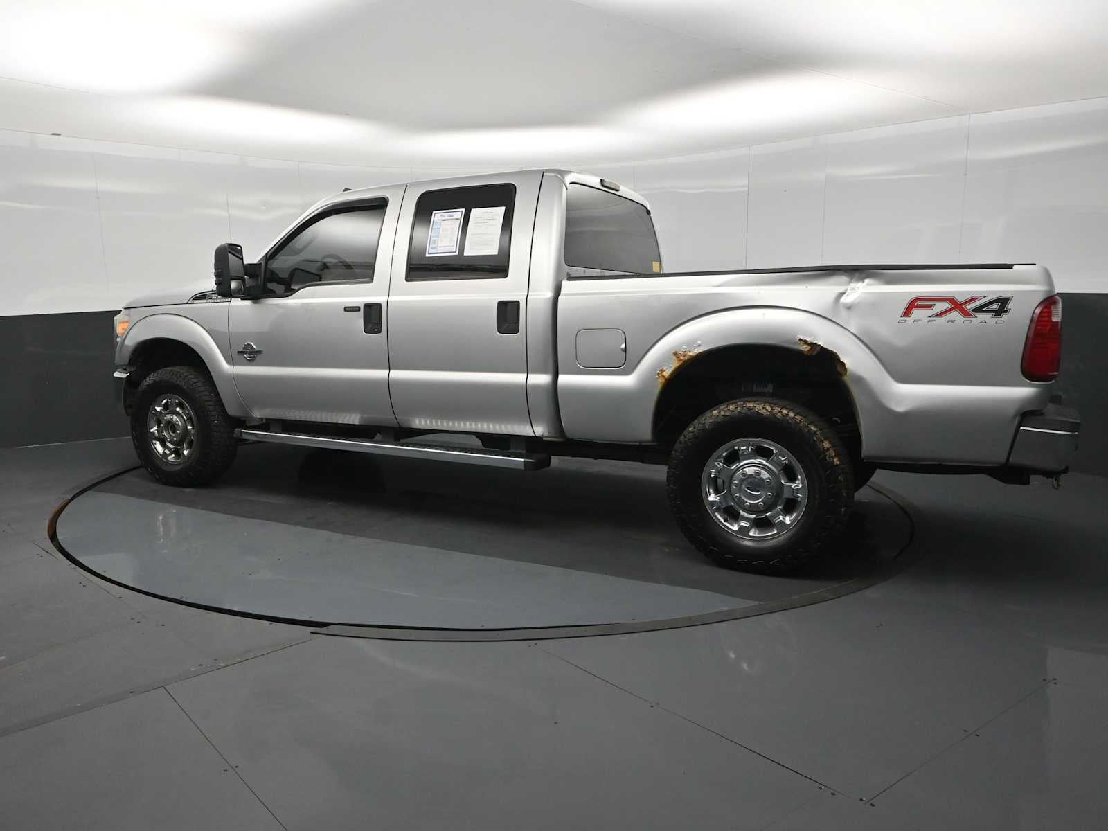 2015 Ford Super Duty F-350 SRW Pickup XLT