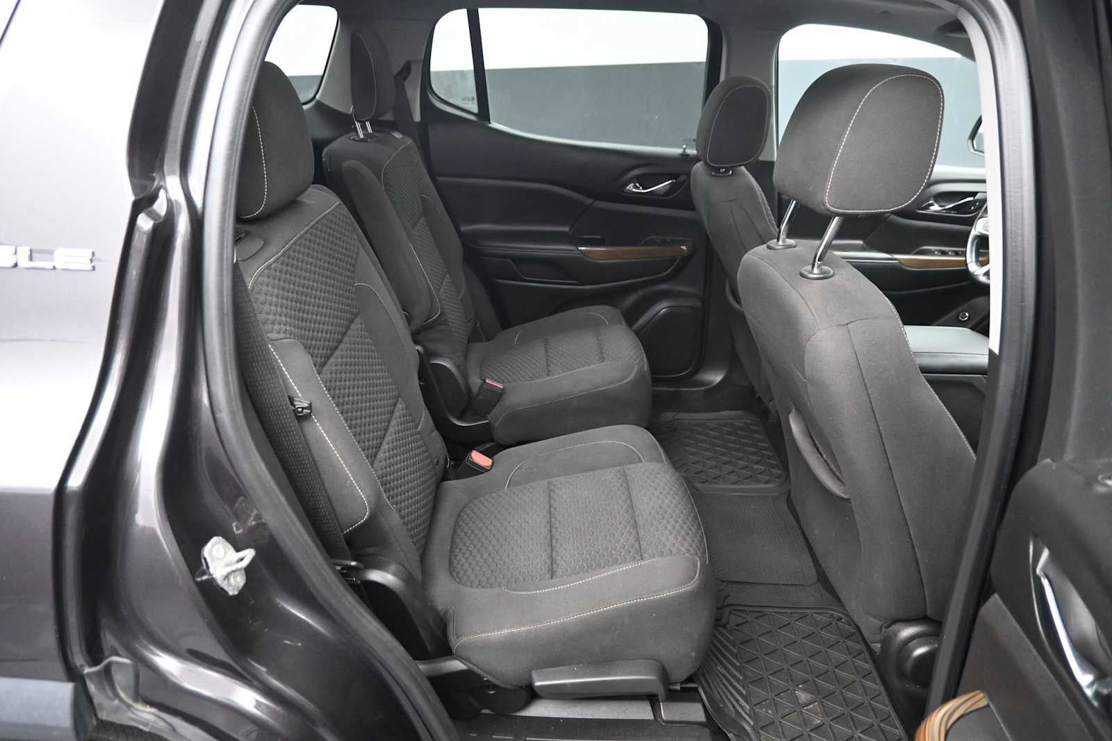 2017 GMC Acadia SLE