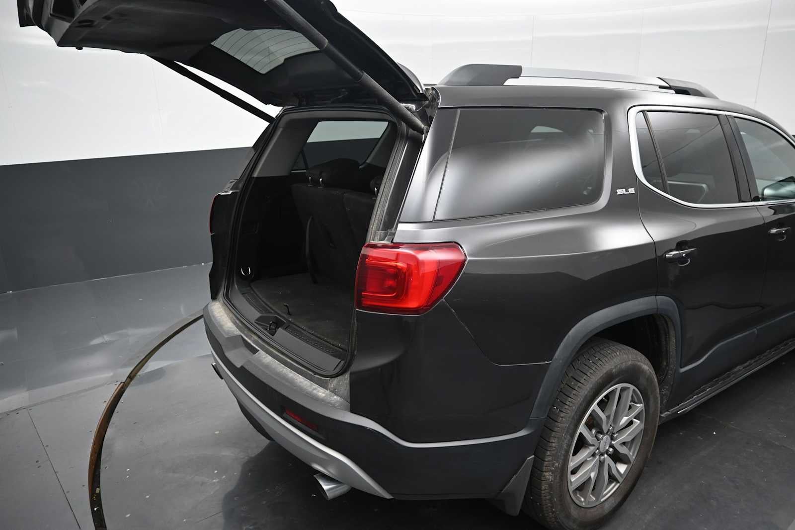 2017 GMC Acadia SLE