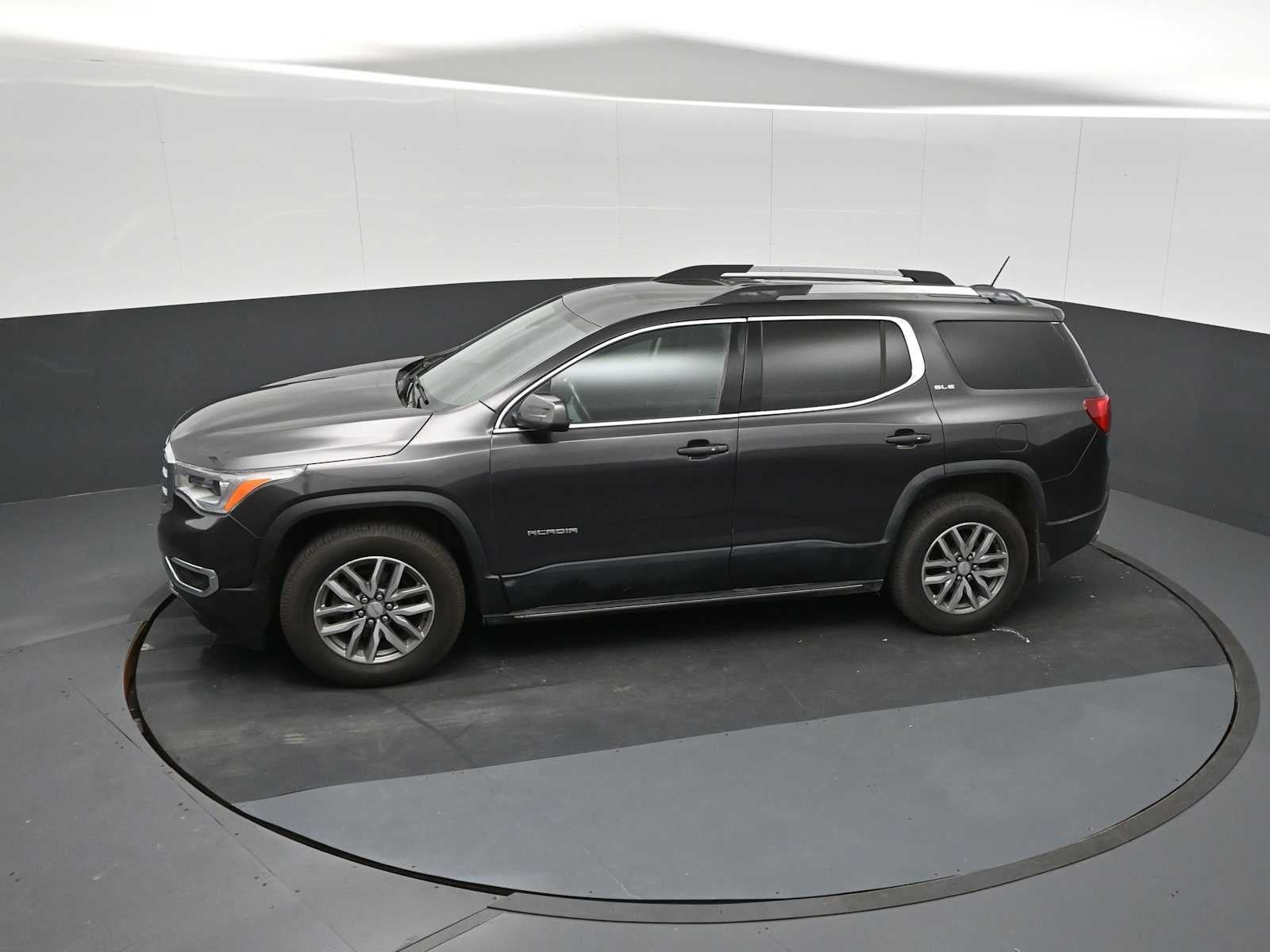 2017 GMC Acadia SLE