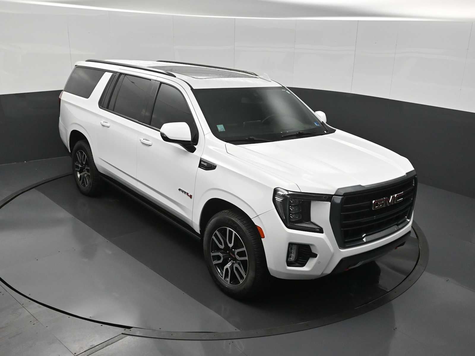 2022 GMC Yukon XL AT4