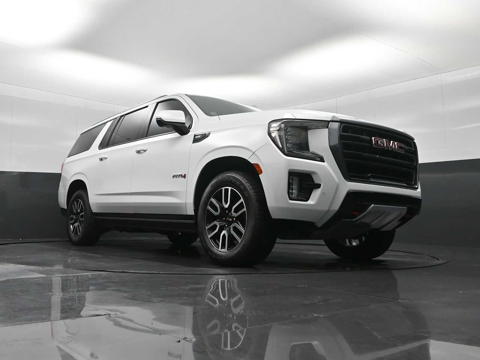 2022 GMC Yukon XL AT4