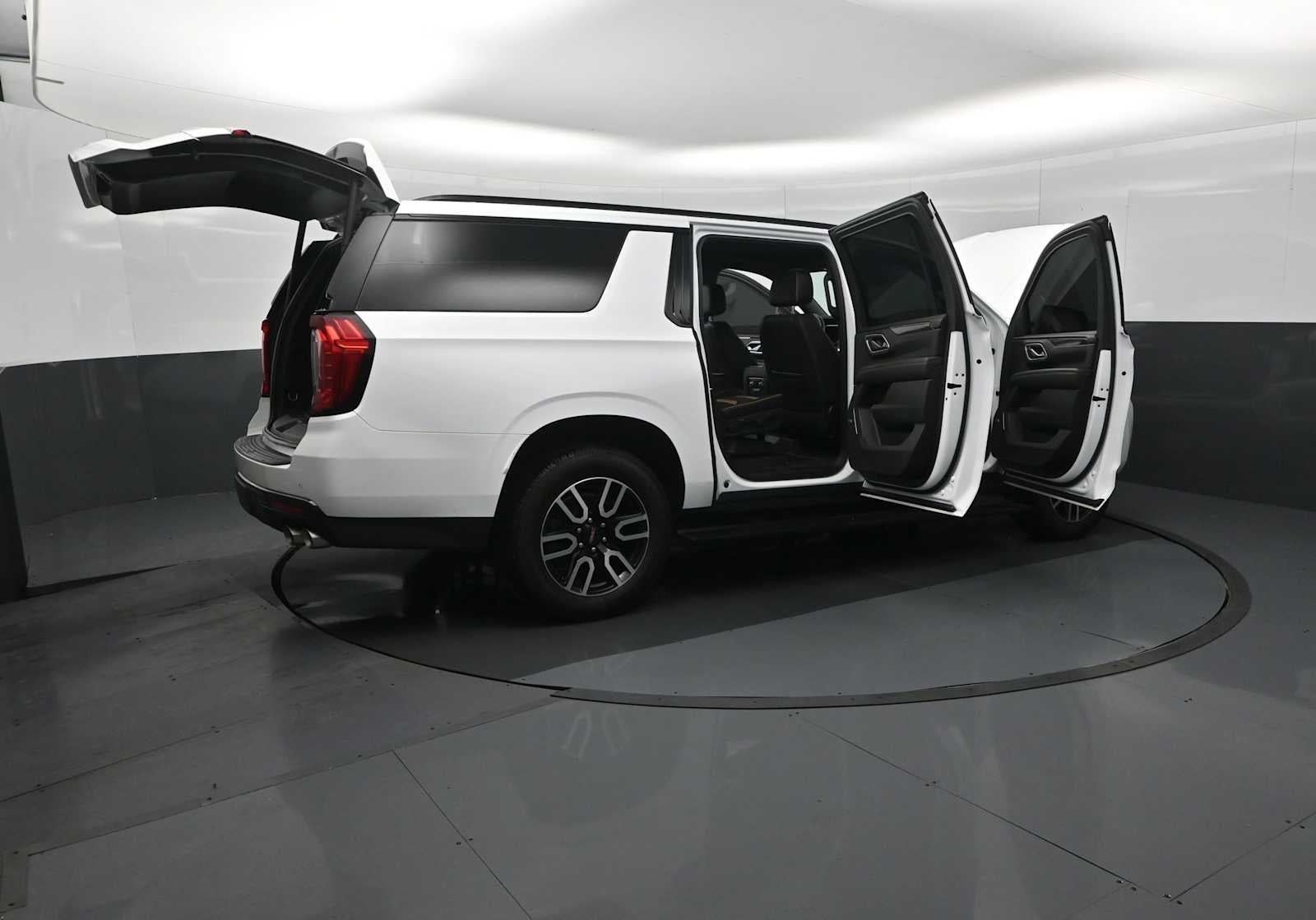 2022 GMC Yukon XL AT4