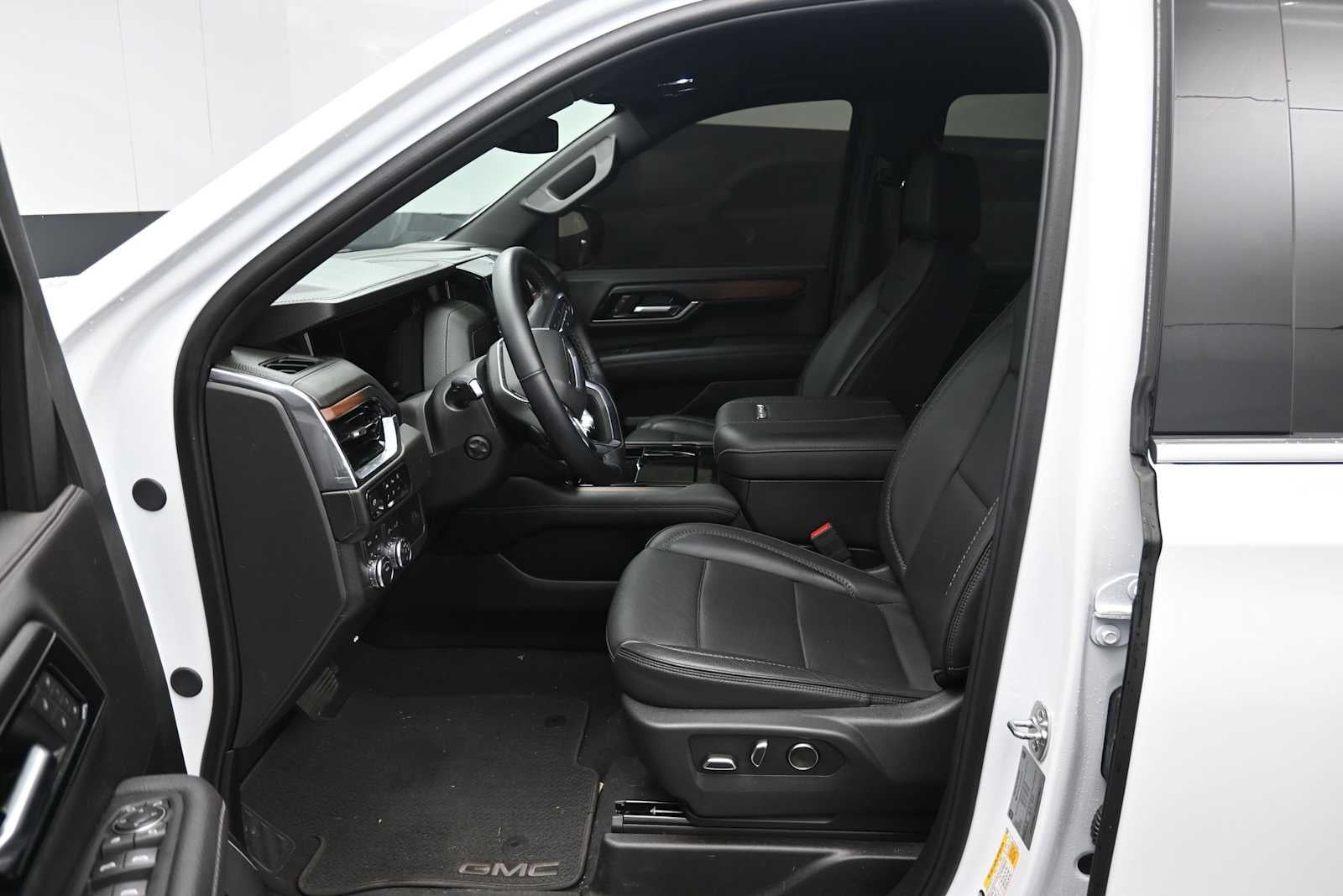 2025 GMC Yukon XL Denali Denali