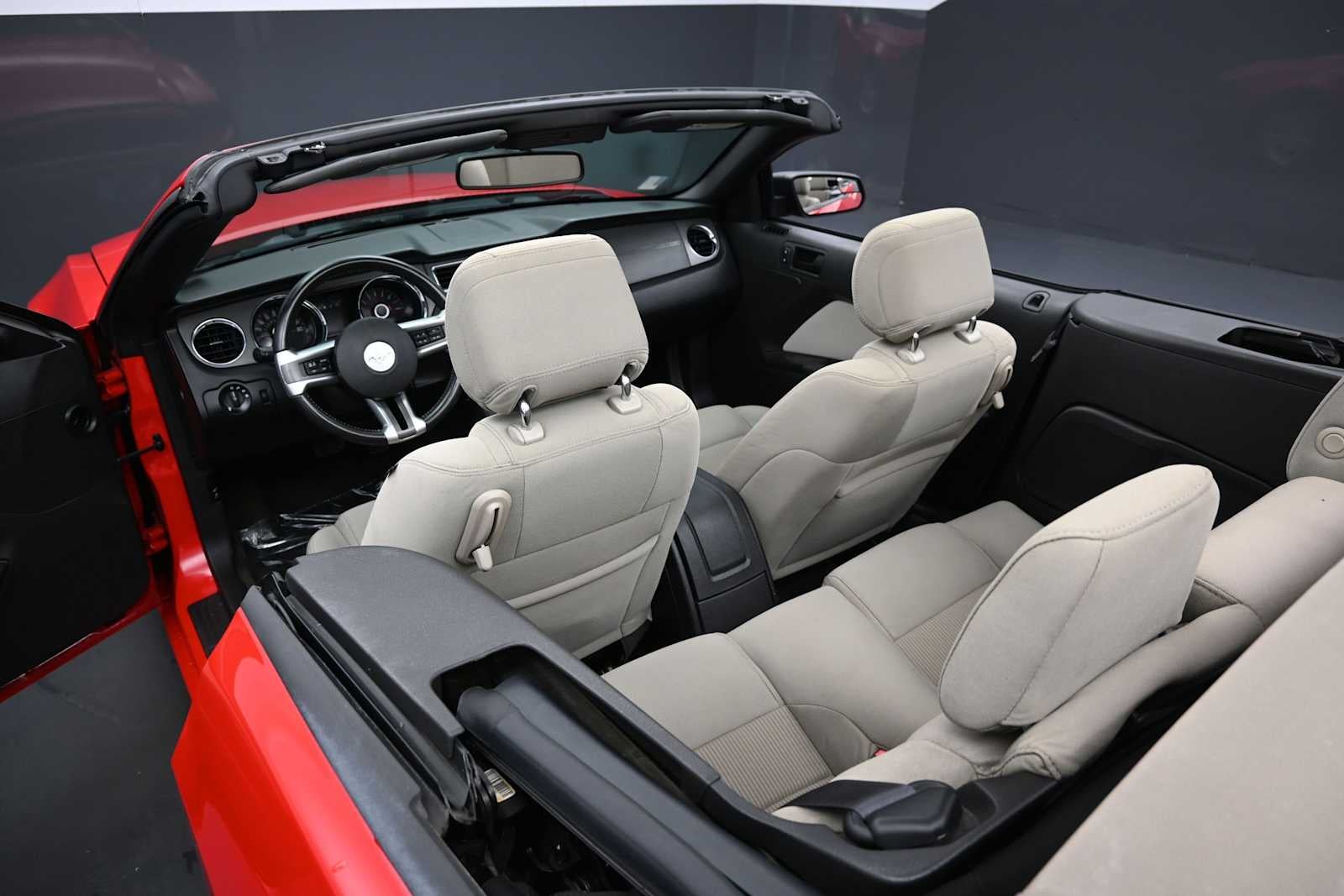 2014 Ford Mustang V6