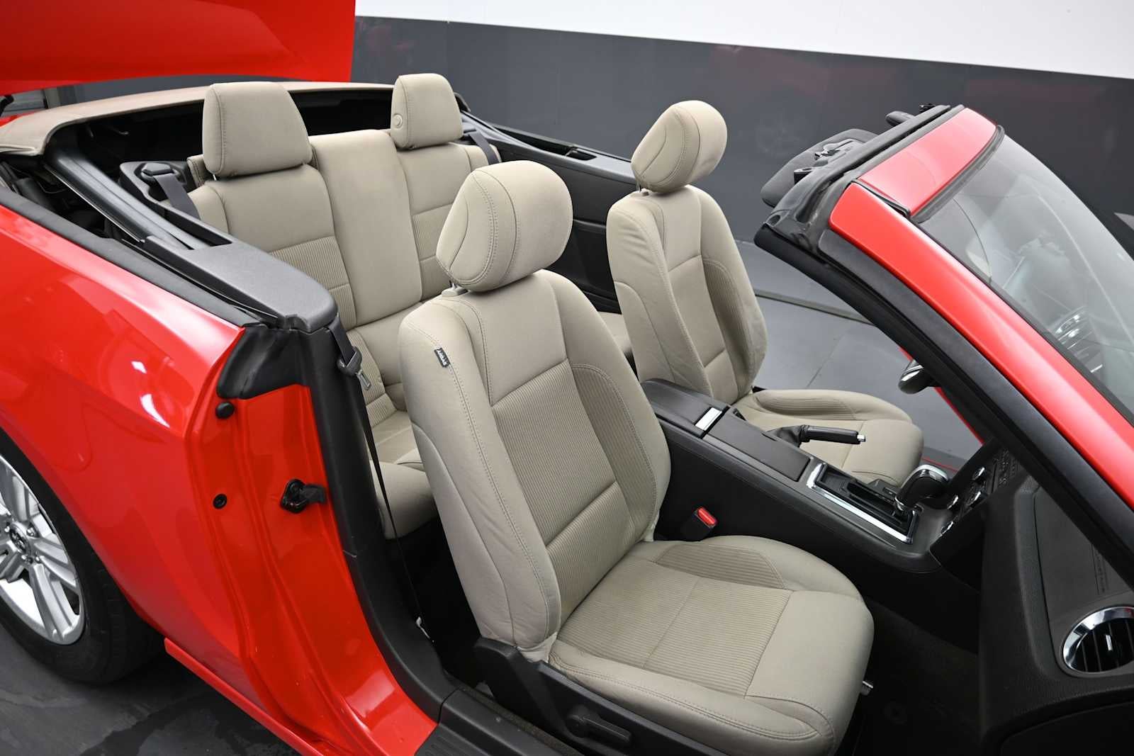 2014 Ford Mustang V6
