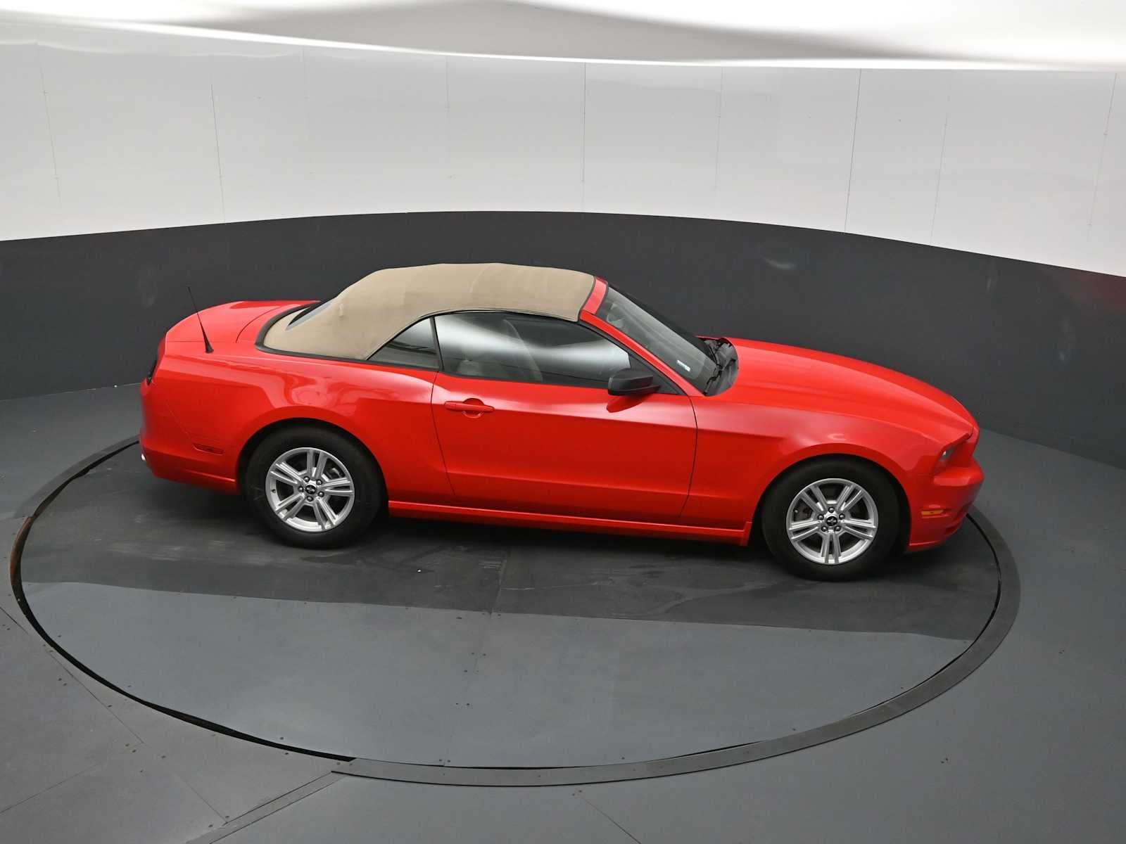 2014 Ford Mustang V6