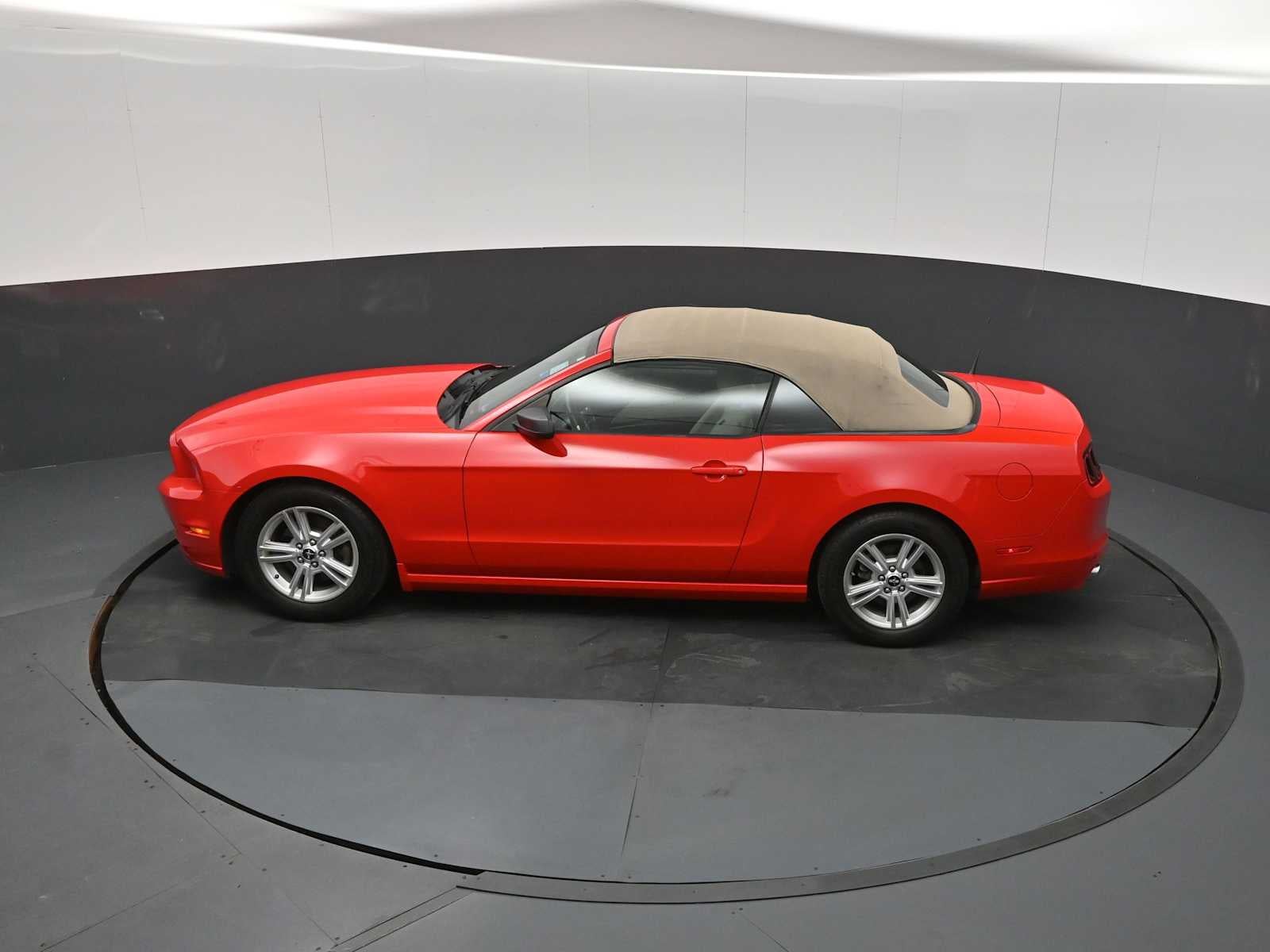 2014 Ford Mustang V6