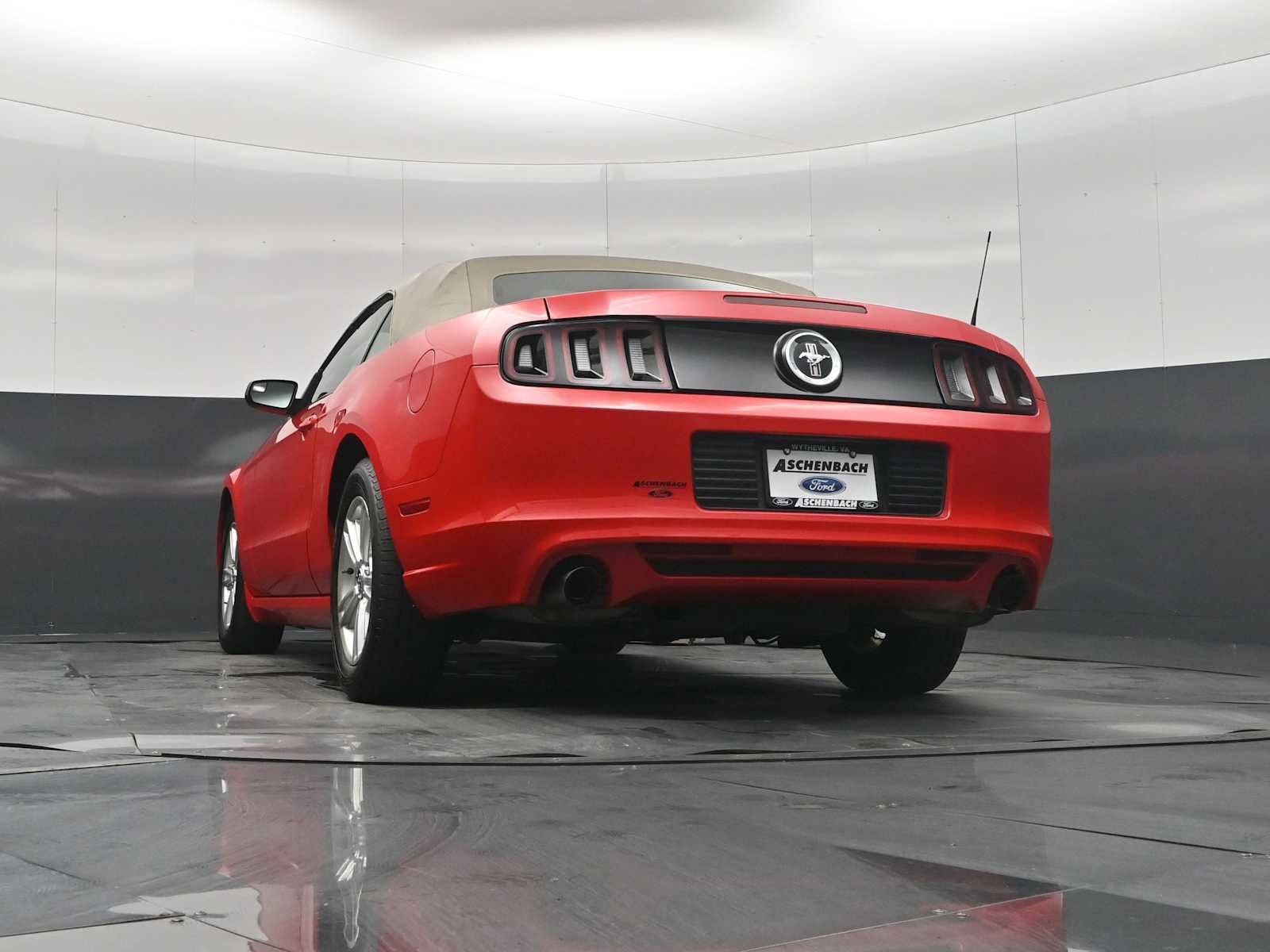 2014 Ford Mustang V6