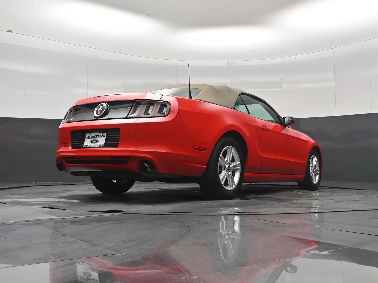 2014 Ford Mustang V6
