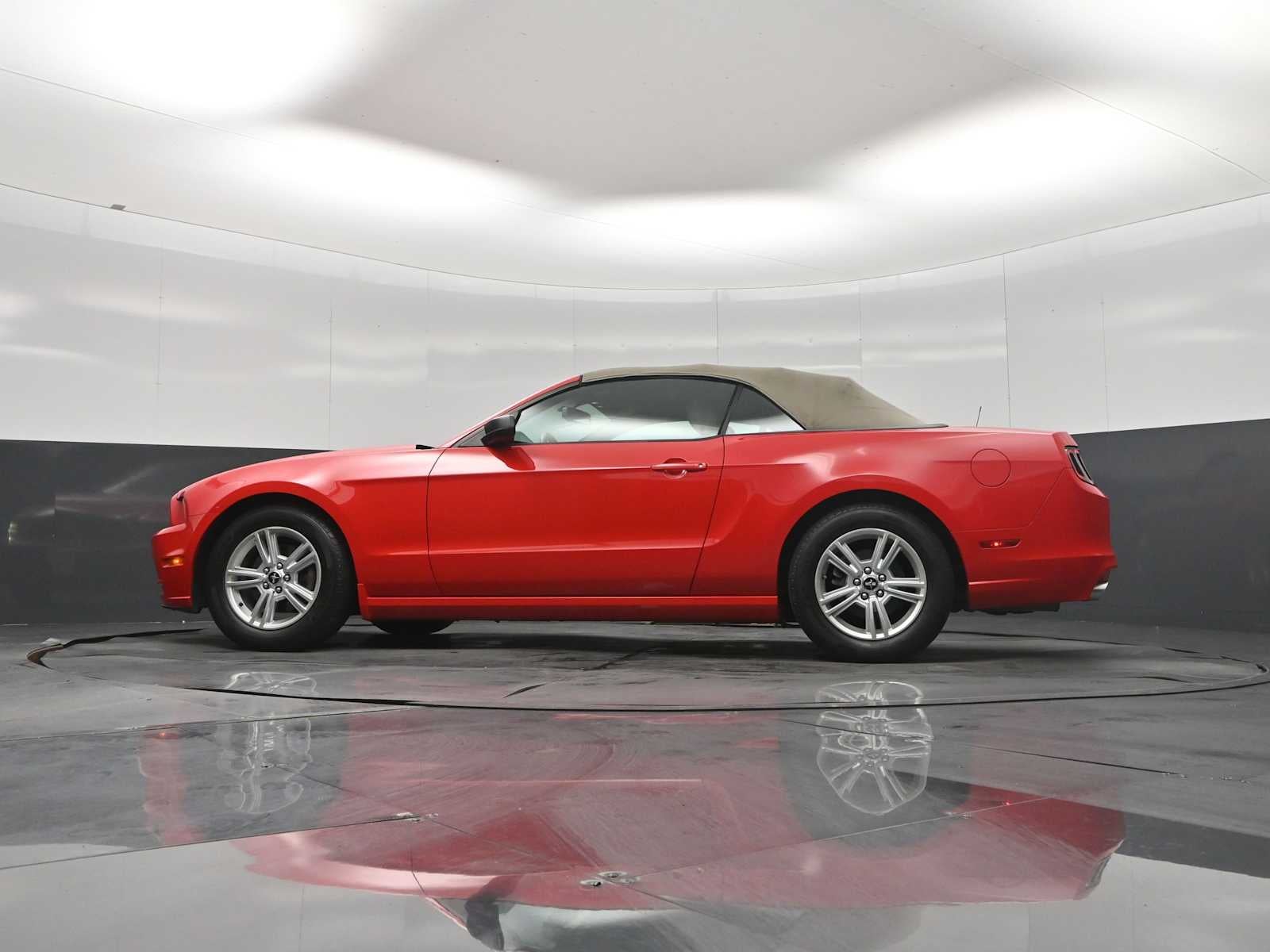 2014 Ford Mustang V6