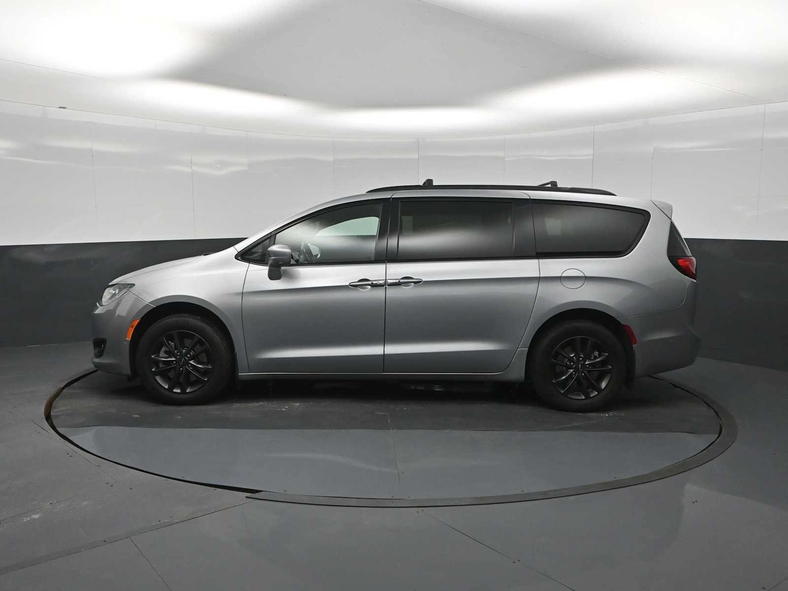 2020 Chrysler Pacifica Launch Edition
