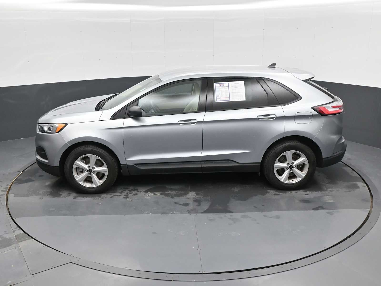 2023 Ford Edge SE