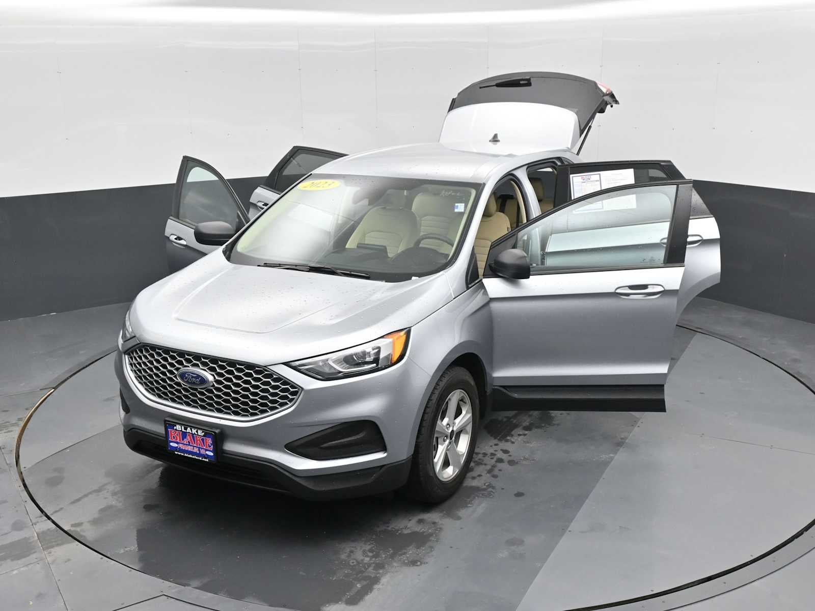 2023 Ford Edge SE