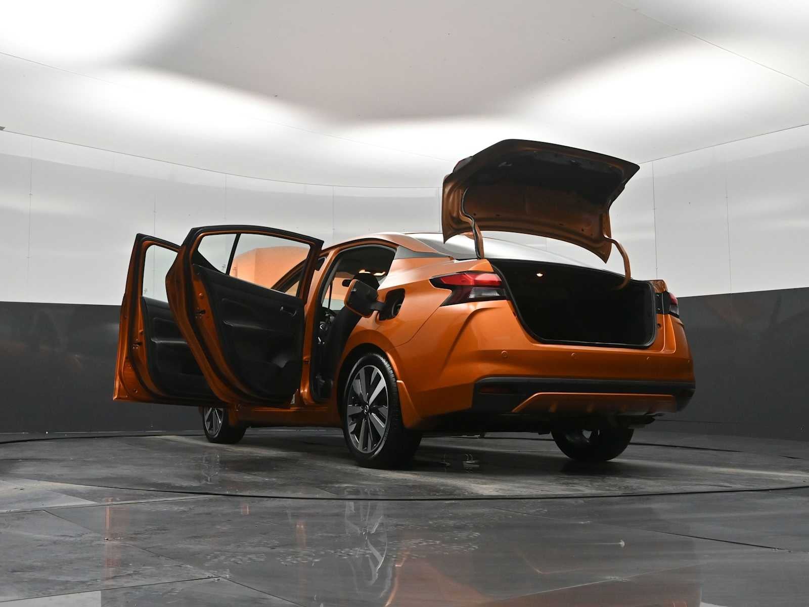 2021 Nissan Versa SR