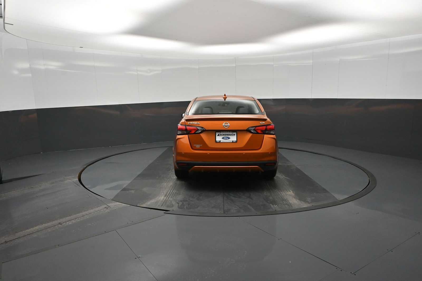 2021 Nissan Versa SR