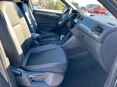 2022 Volkswagen Tiguan SE R-Line Black