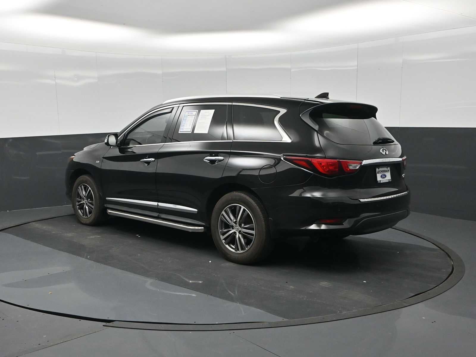 2017 INFINITI QX60 Base
