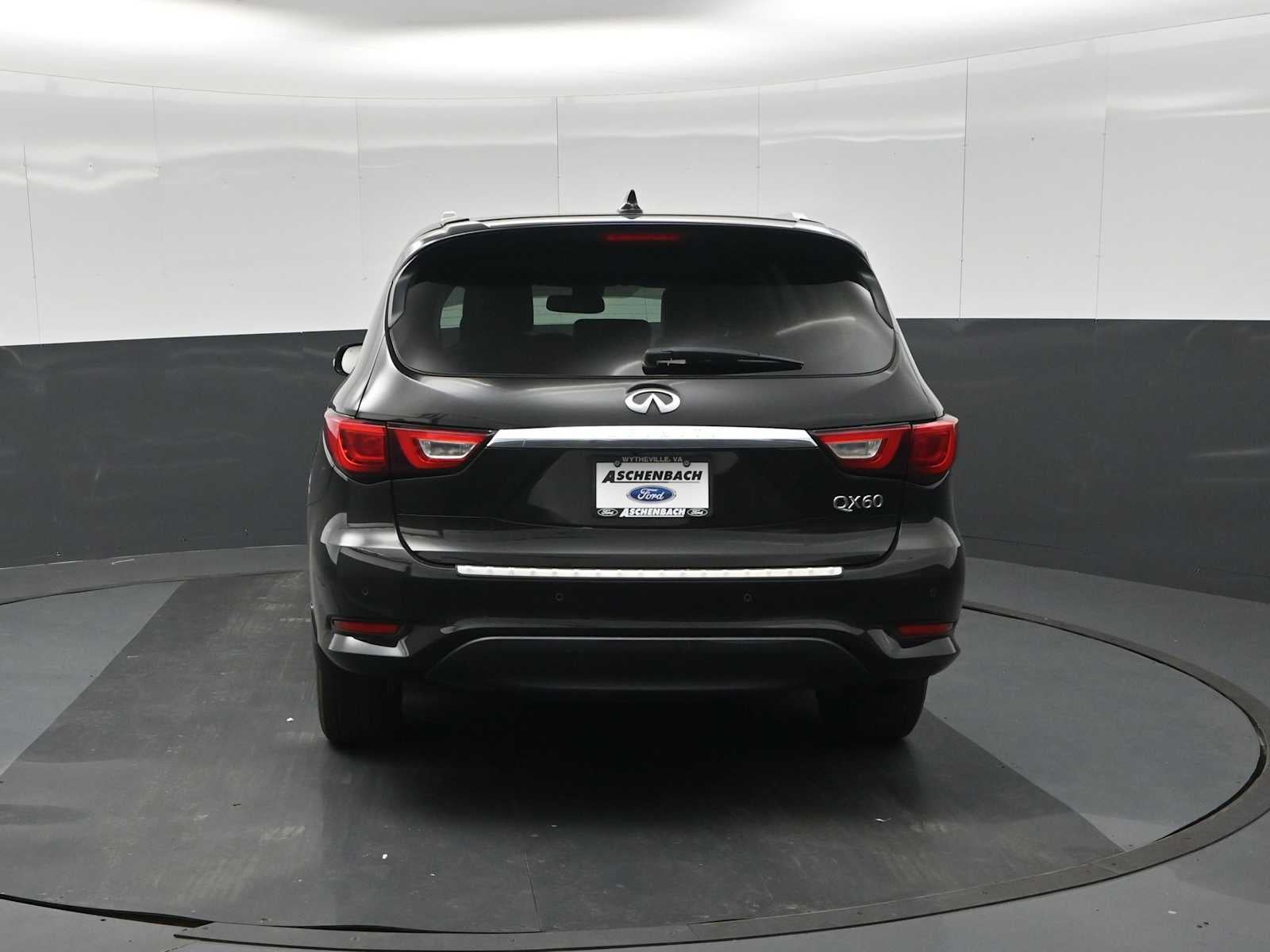 2017 INFINITI QX60 Base