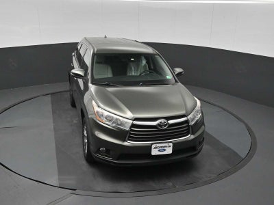 2016 Toyota Highlander LE