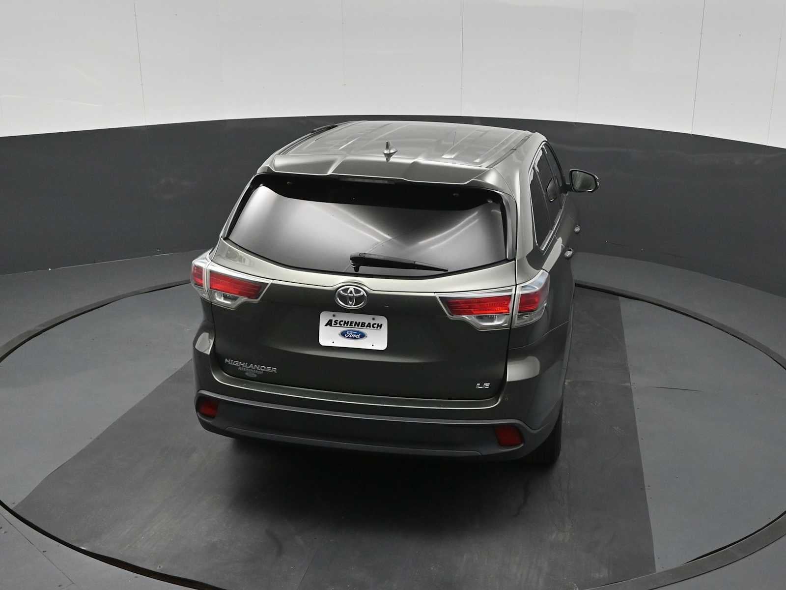 2016 Toyota Highlander LE