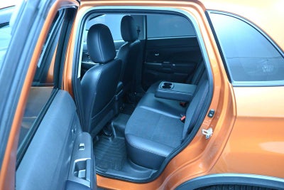 2023 Mitsubishi Outlander Sport SE