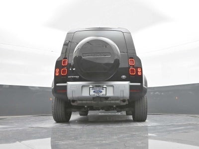 2023 Land Rover Defender SE