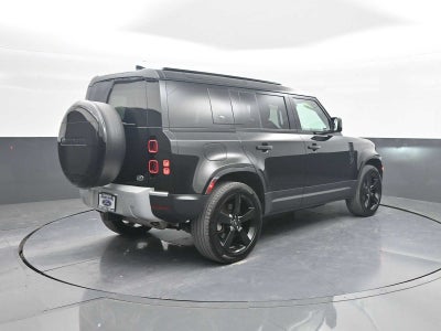 2023 Land Rover Defender SE