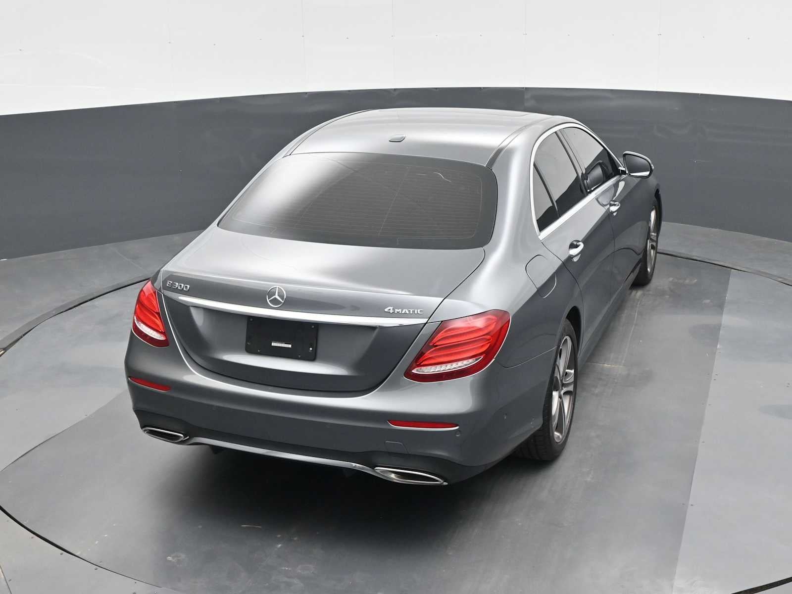2019 Mercedes-Benz E 300 E 300
