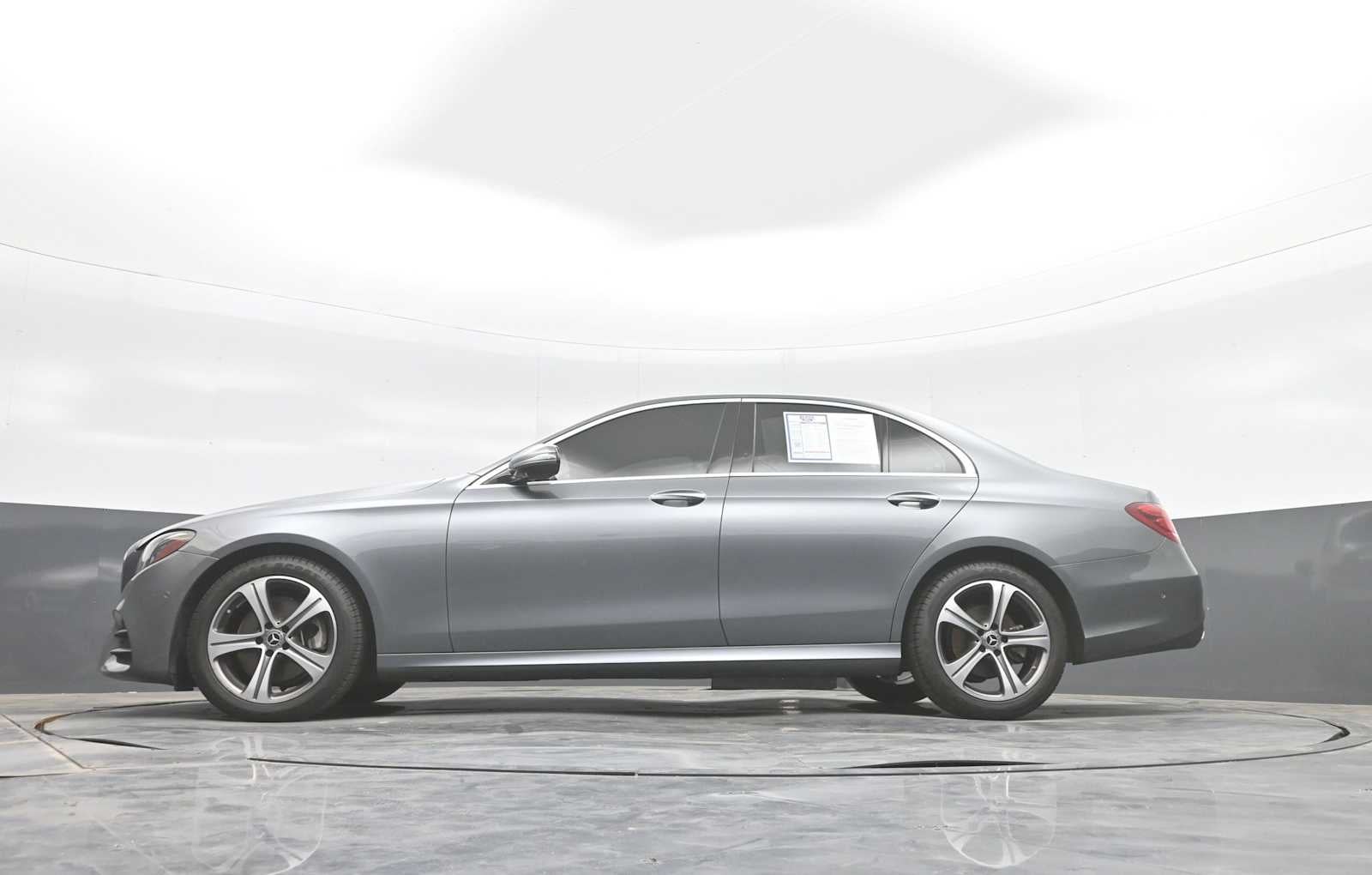 2019 Mercedes-Benz E 300 E 300