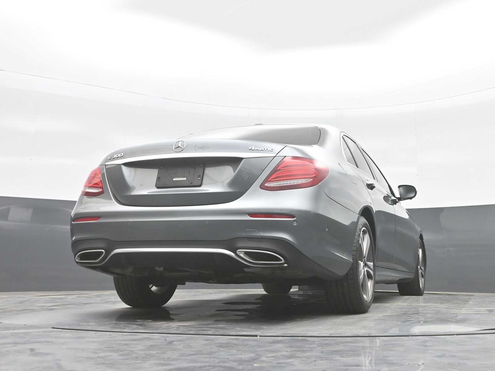 2019 Mercedes-Benz E 300 E 300
