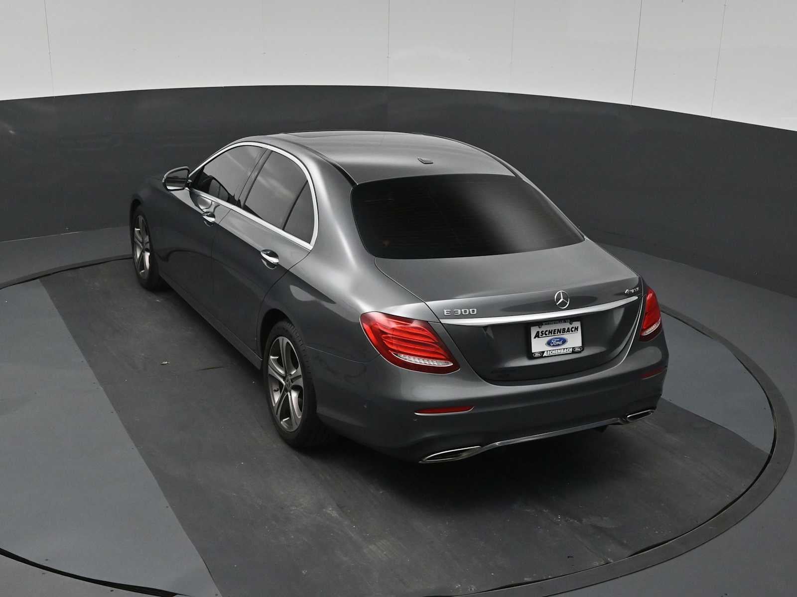 2019 Mercedes-Benz E 300 E 300