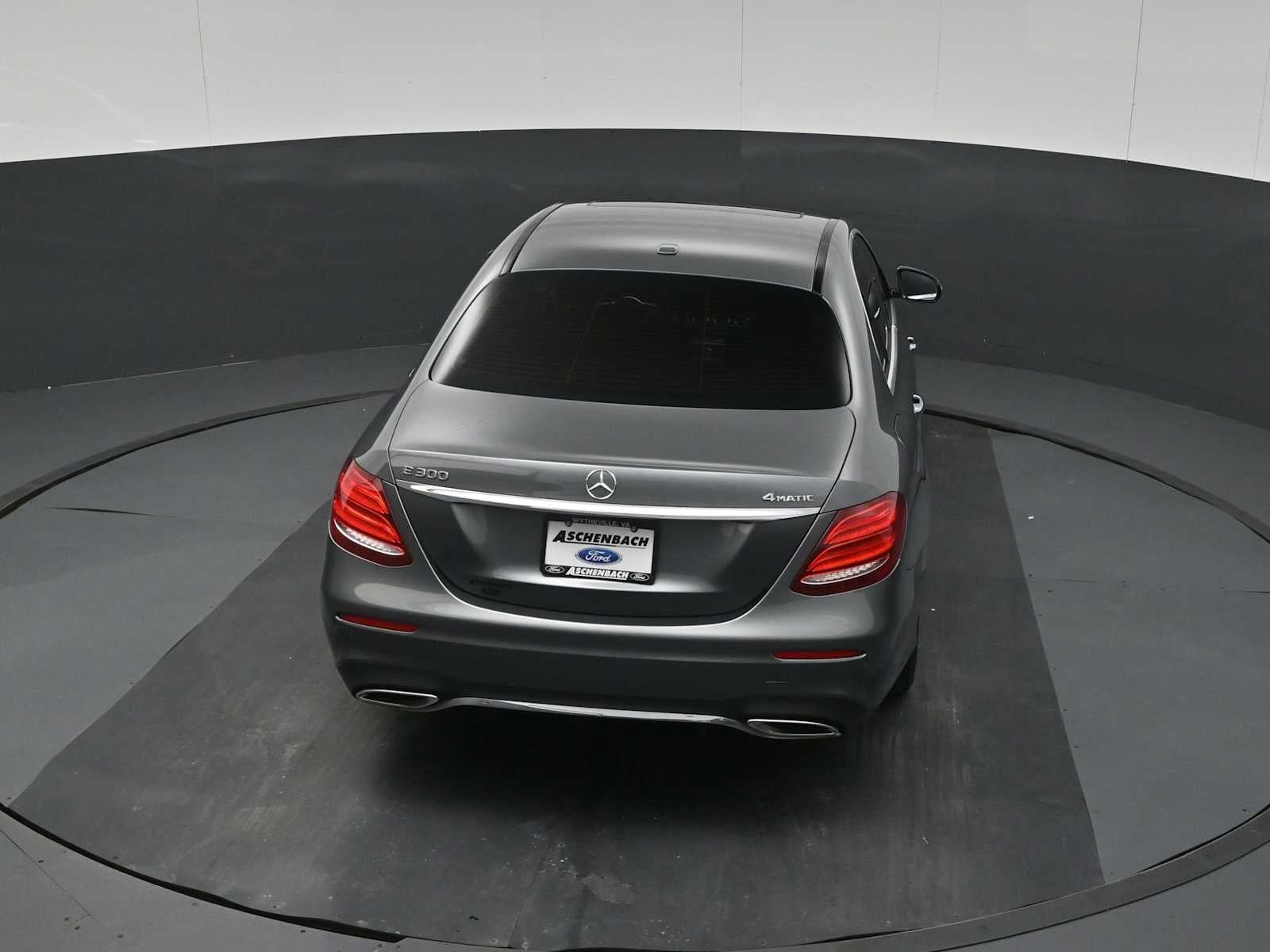 2019 Mercedes-Benz E 300 E 300